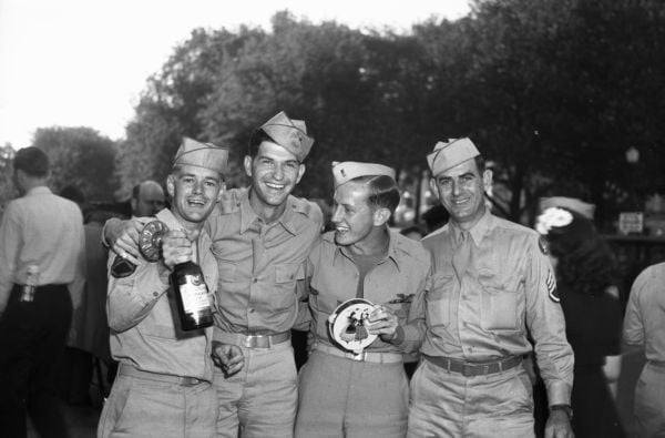 V-J Day celebrations in Madison, 1945